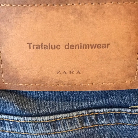 Zara Embroidered Jeans - Picture 4 of 4